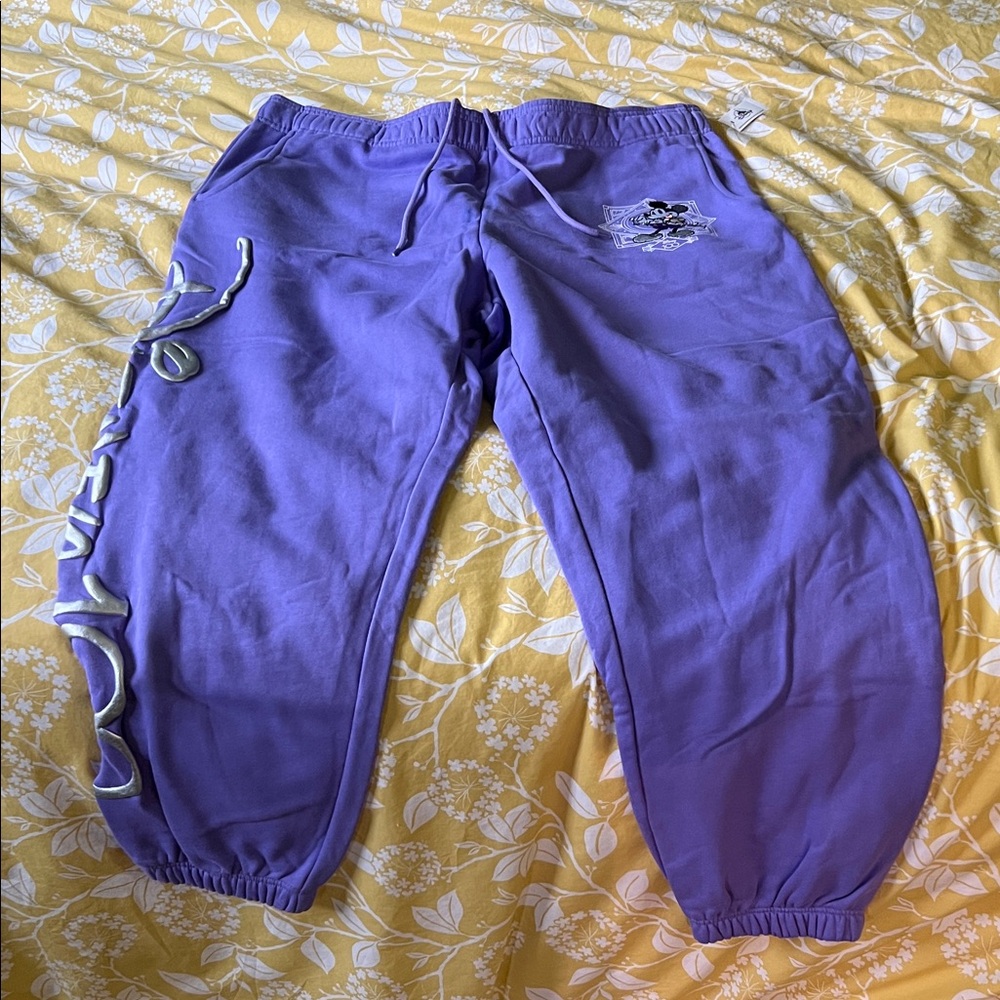XL Disney sweatpants BNWT